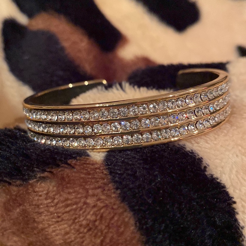 Golden rhinestone bracelet